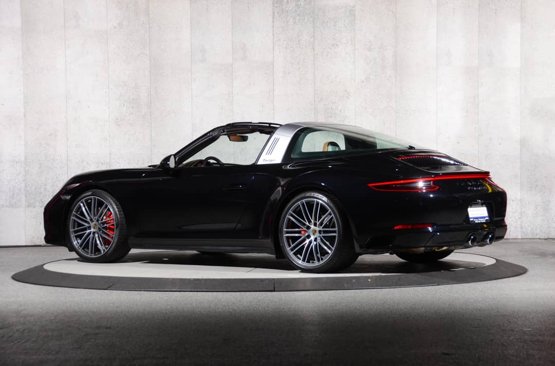 2019 Porsche 911 Targa 4S — photo 9