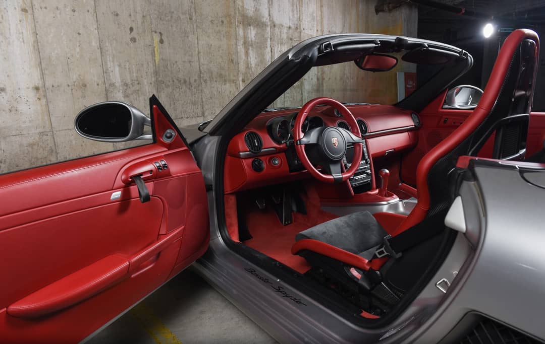 2011 Porsche Boxster Spyder — photo 32