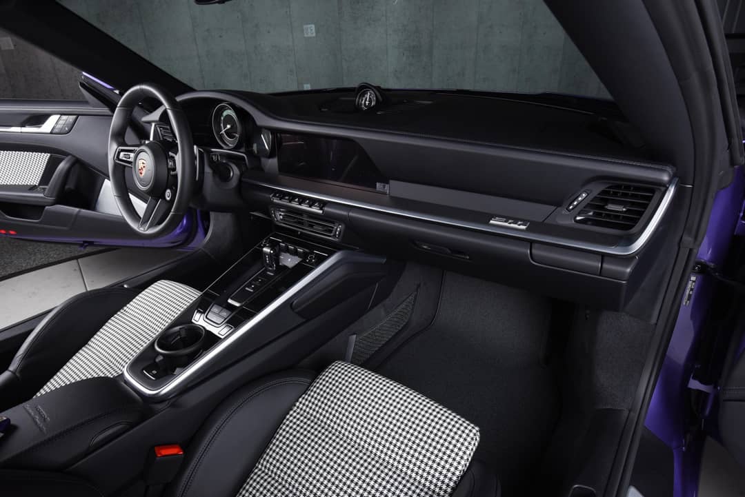 2024 Porsche 911 Turbo S — photo 19