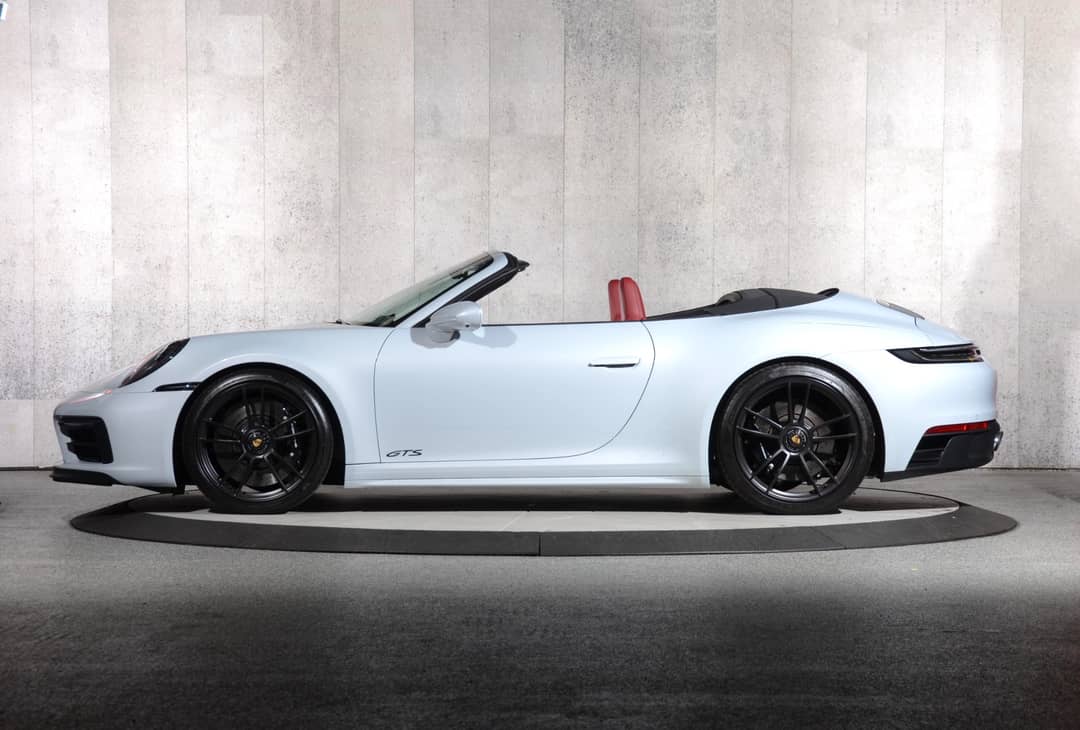 2024 Porsche 911 Carrera GTS — photo 12