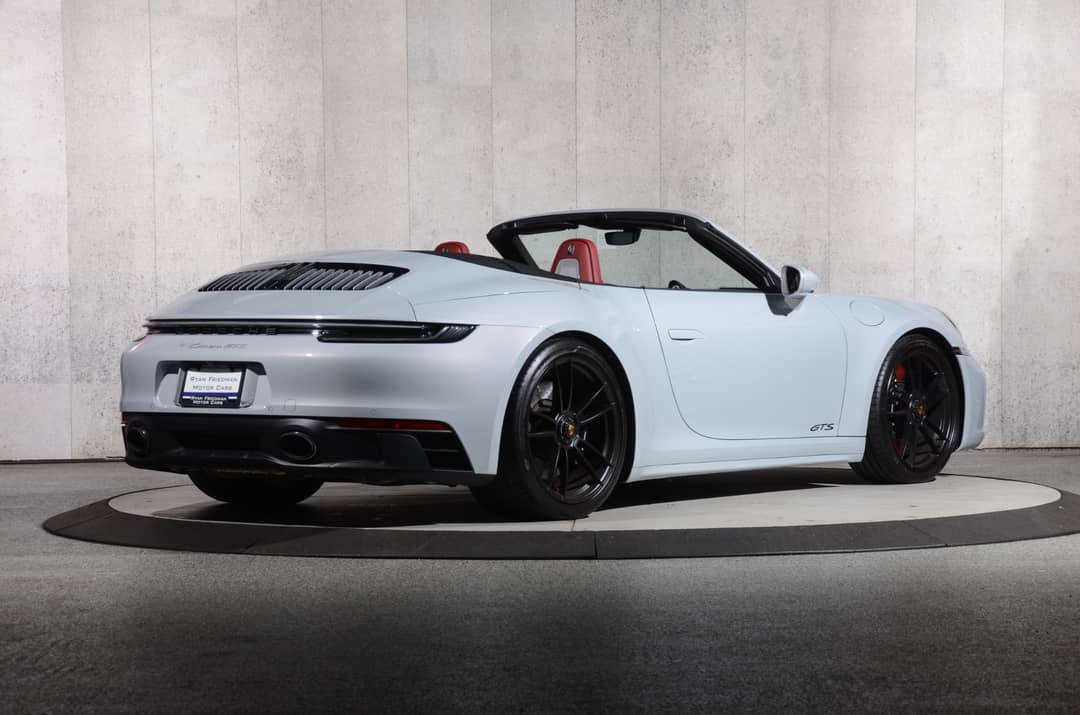 2024 Porsche 911 Carrera GTS — photo 3