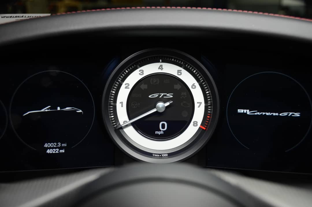 2024 Porsche 911 Carrera GTS — photo 24