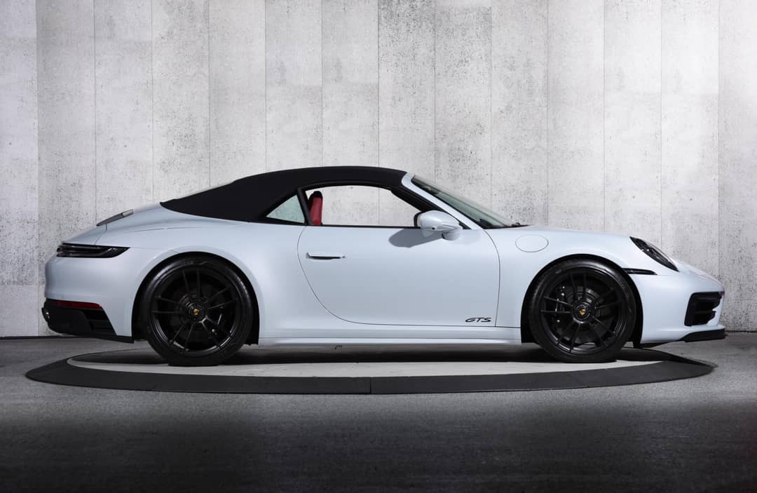 2024 Porsche 911 Carrera GTS — photo 38
