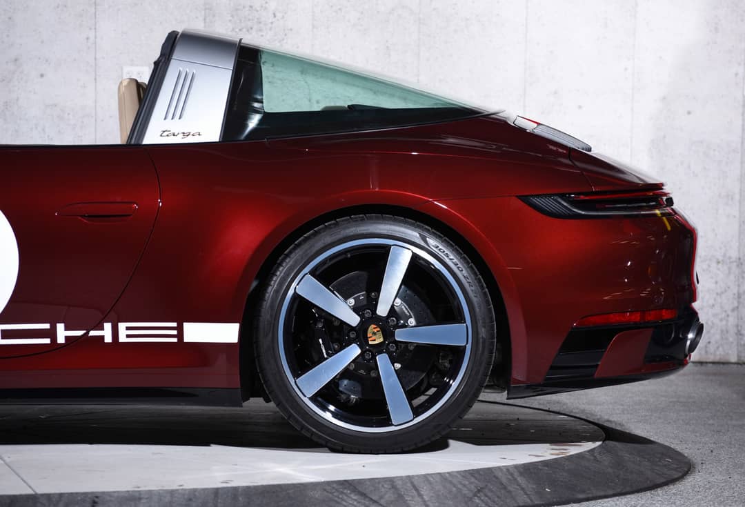 2021 Porsche 911 Targa 4S Heritage Edition — photo 13