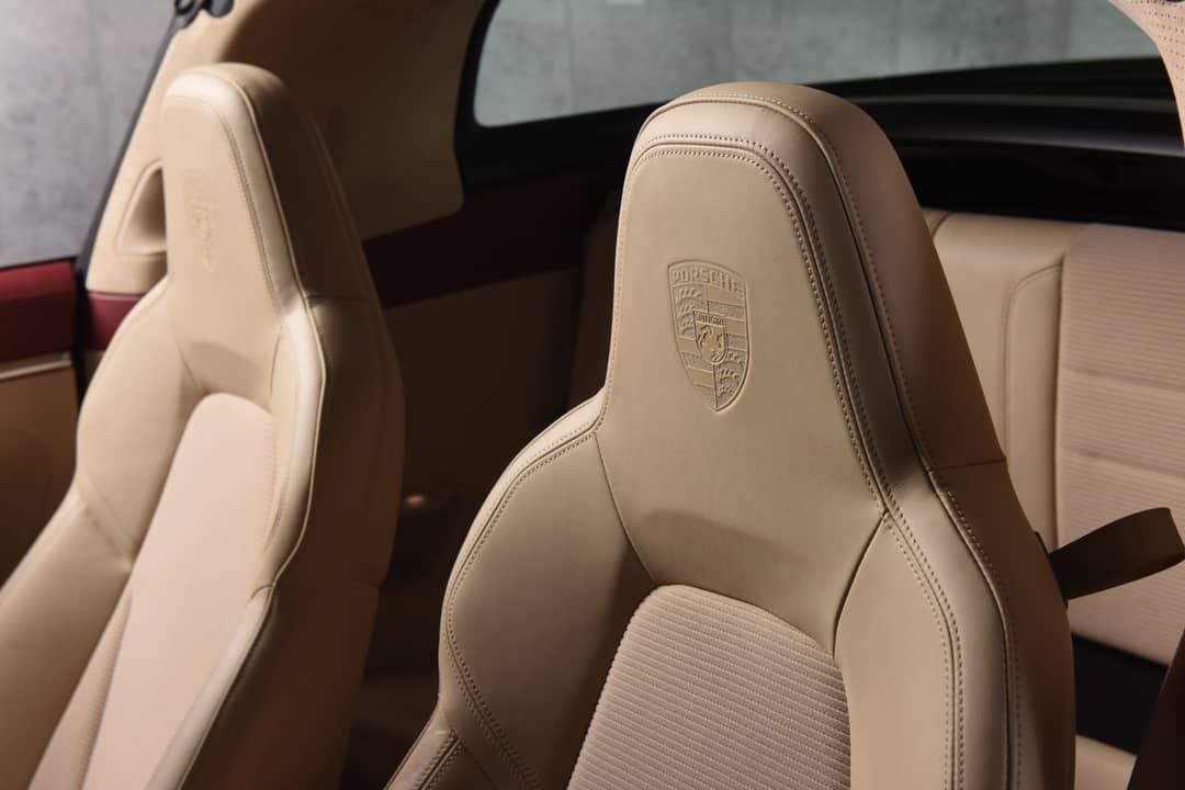 2021 Porsche 911 Targa 4S Heritage Edition — photo 19