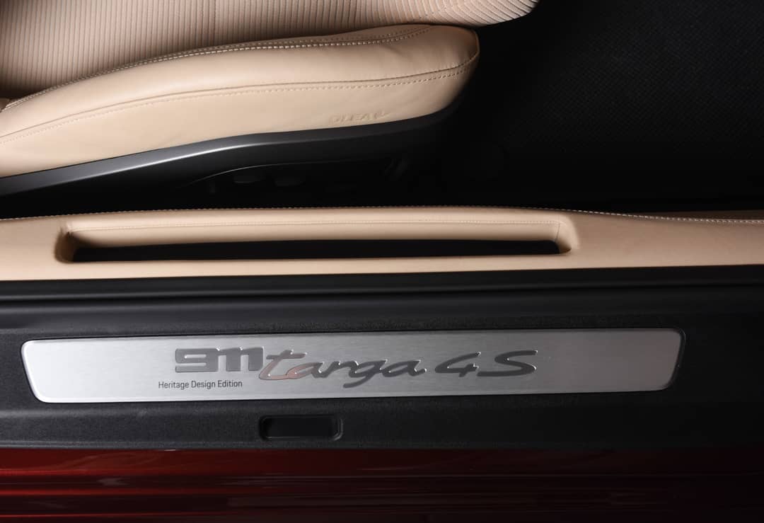 2021 Porsche 911 Targa 4S Heritage Edition — photo 32
