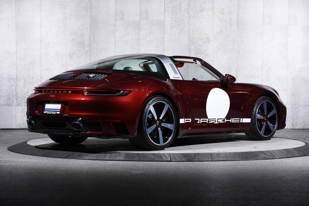2021 Porsche 911 Targa 4S Heritage Edition — photo 40
