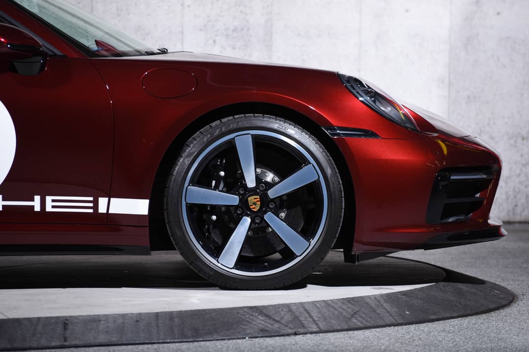2021 Porsche 911 Targa 4S Heritage Edition — photo 10