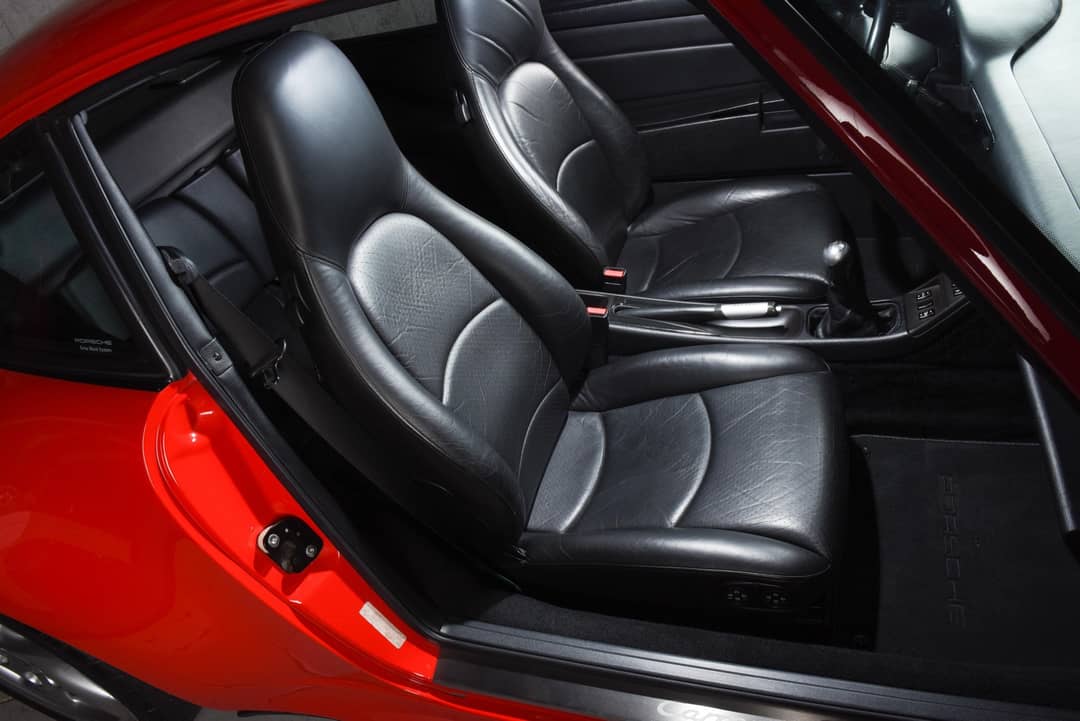 1996 Porsche 911 Carrera 4S — photo 21