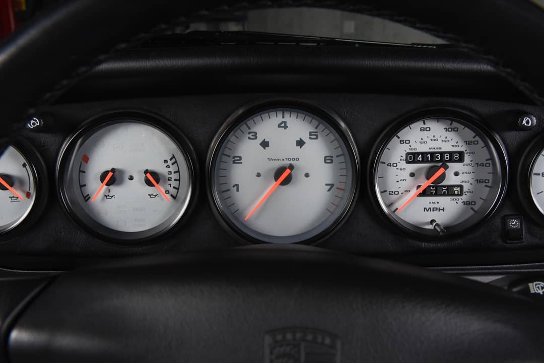 1996 Porsche 911 Carrera 4S — photo 23