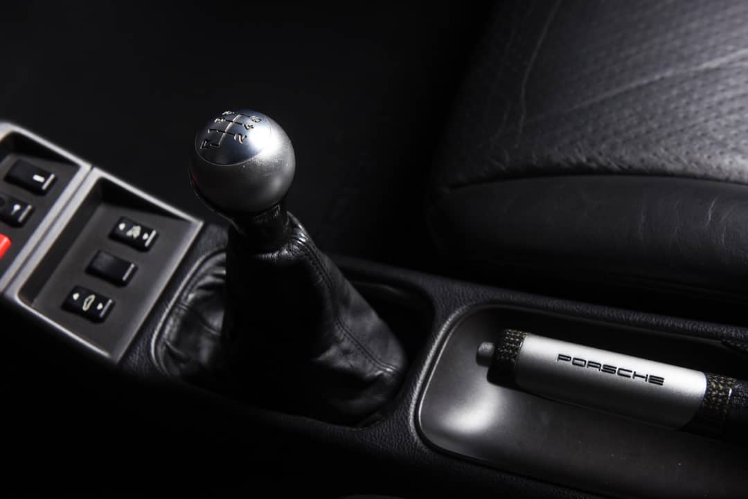1996 Porsche 911 Carrera 4S — photo 25