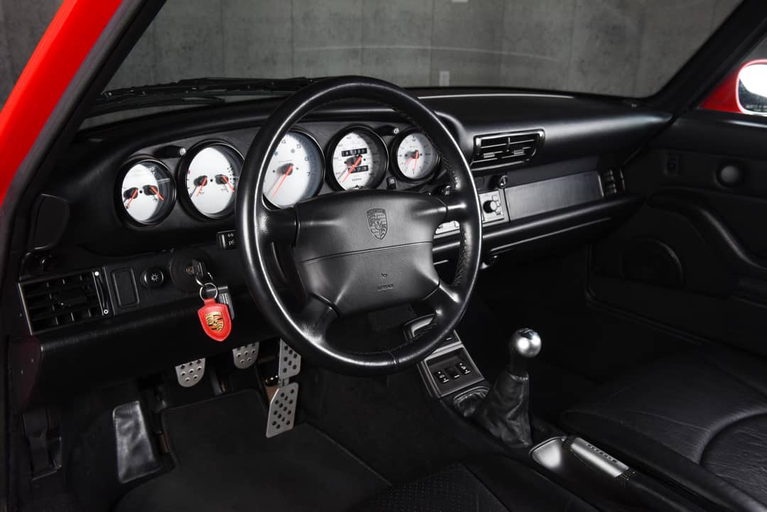 1996 Porsche 911 Carrera 4S — photo 4