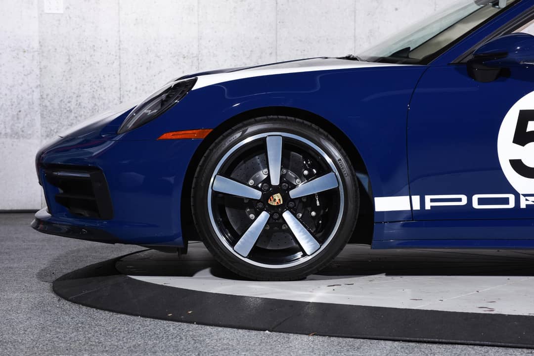 2021 Porsche 911 Targa 4S Heritage Edition — photo 19