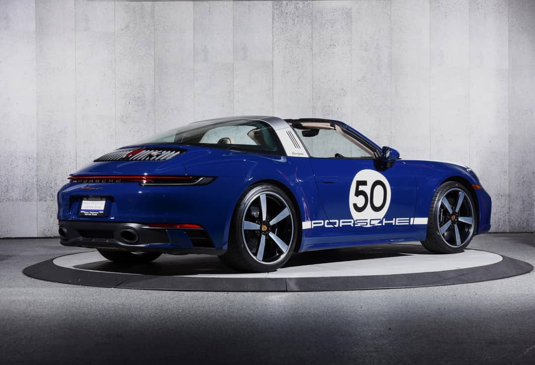 2021 Porsche 911 Targa 4S Heritage Edition — photo 3