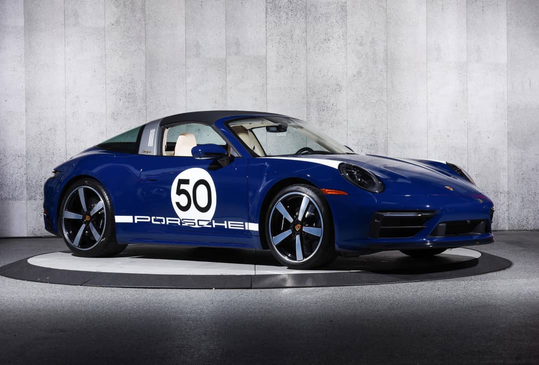 2021 Porsche 911 Targa 4S Heritage Edition — photo 22