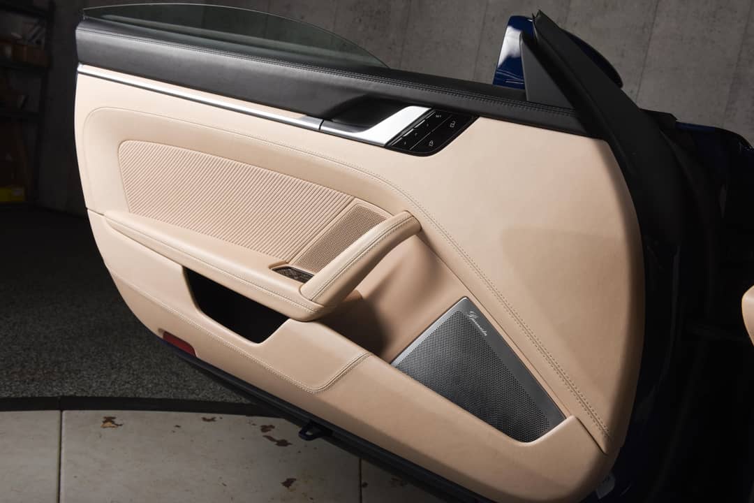 2021 Porsche 911 Targa 4S Heritage Edition — photo 31