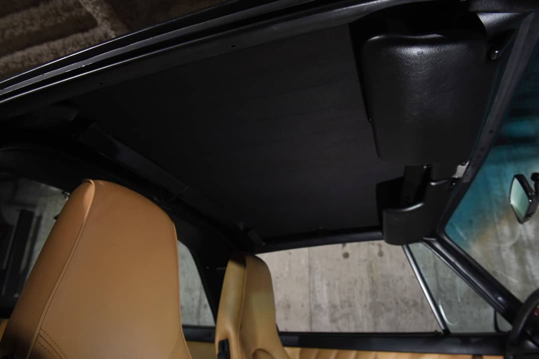 1989 Porsche 911 Targa — photo 23