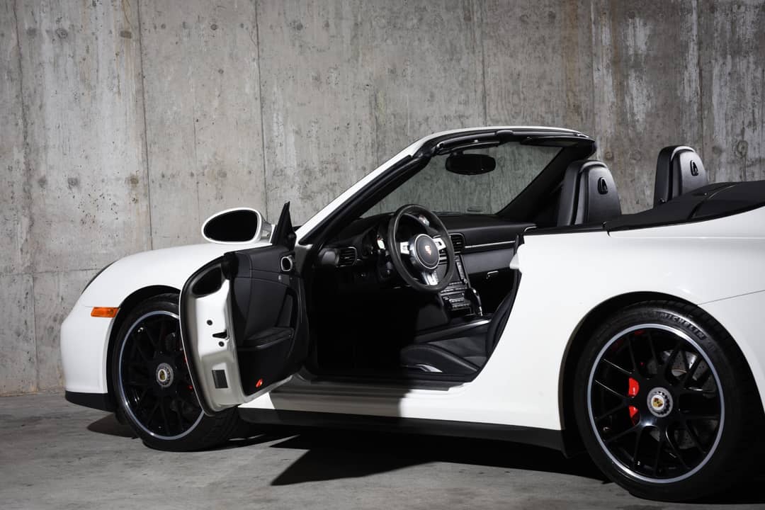 2012 Porsche 911 Carrera 4 GTS — photo 21