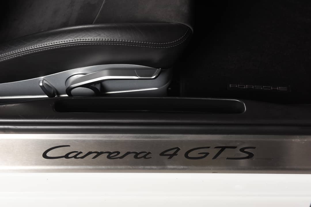 2012 Porsche 911 Carrera 4 GTS — photo 27