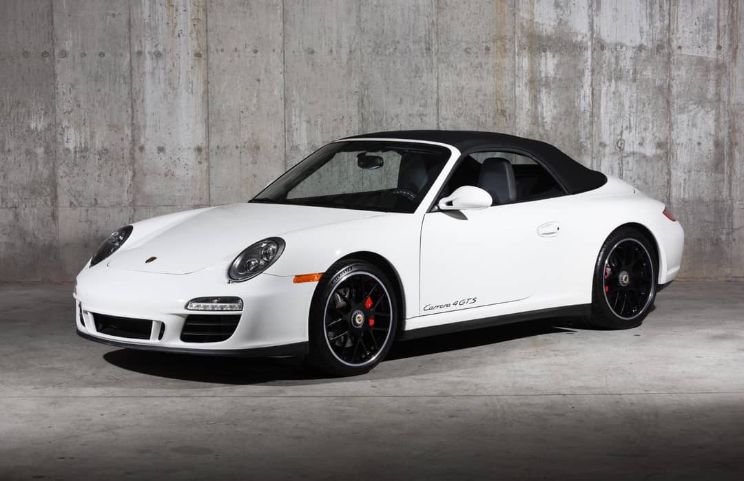 2012 Porsche 911 Carrera 4 GTS — photo 32