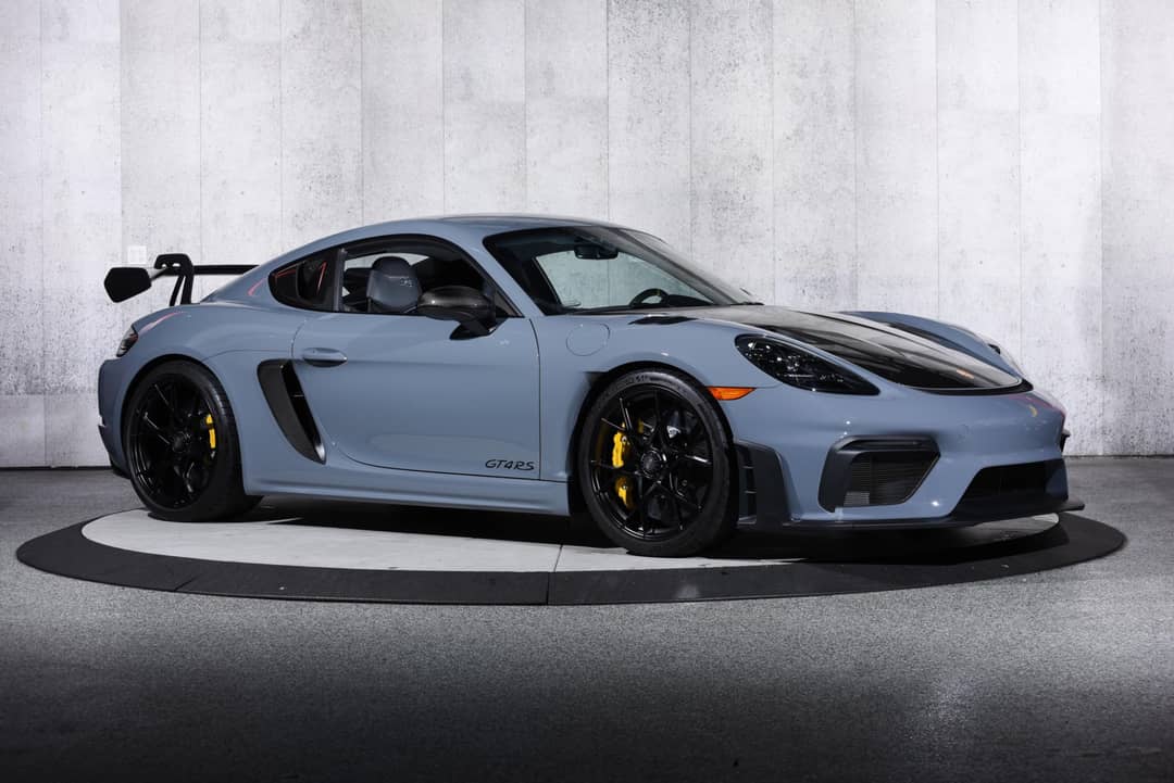 2024 Porsche 718 Cayman GT4 RS — photo 2