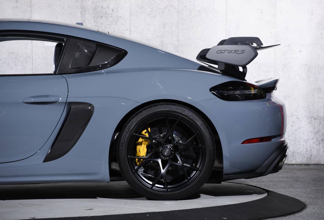 2024 Porsche 718 Cayman GT4 RS — photo 18