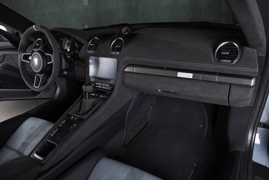 2024 Porsche 718 Cayman GT4 RS — photo 22