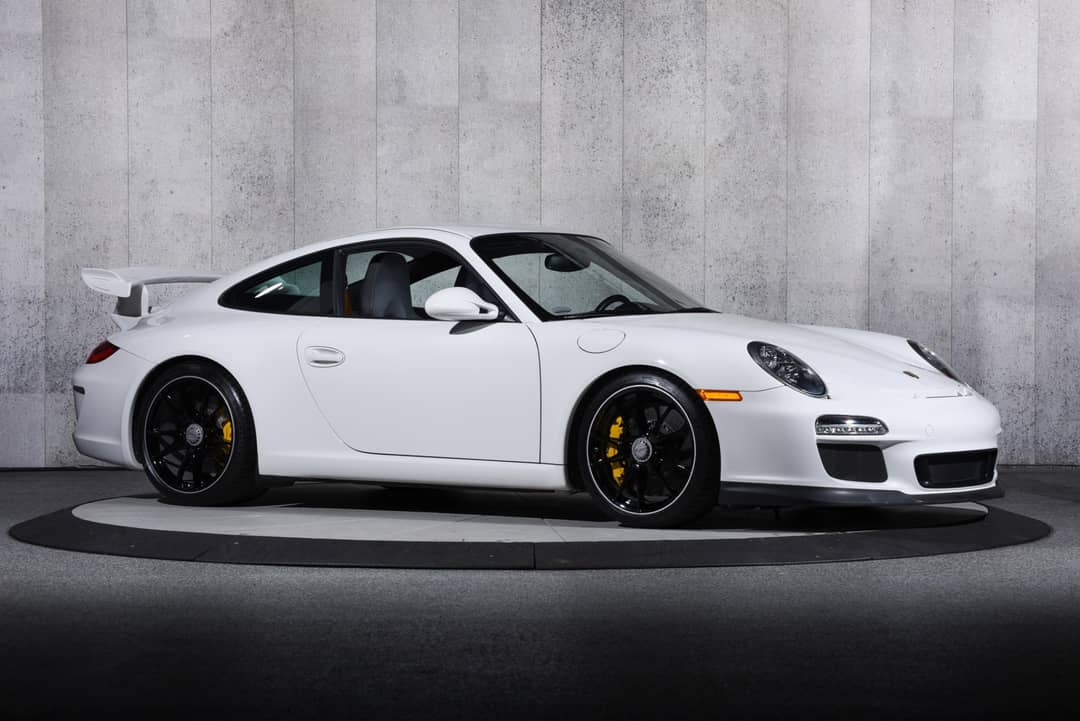 2010 Porsche 911 GT3 — photo 2