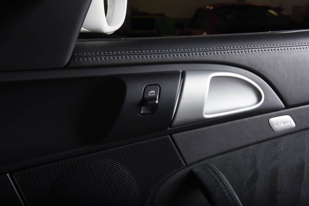 2010 Porsche 911 GT3 — photo 18