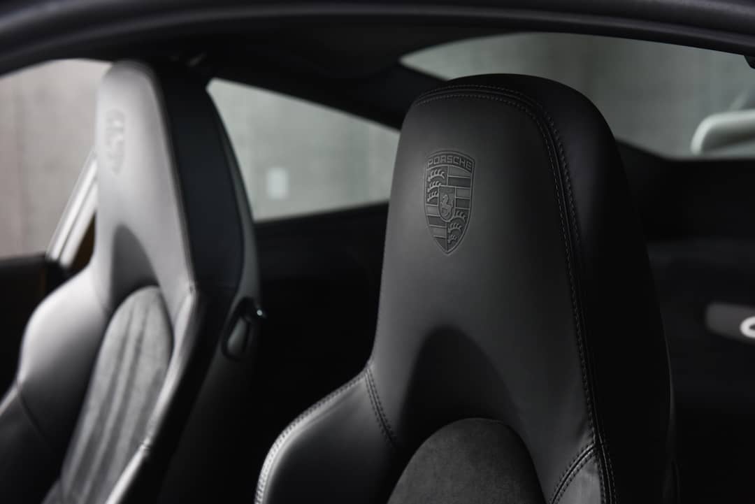 2010 Porsche 911 GT3 — photo 19