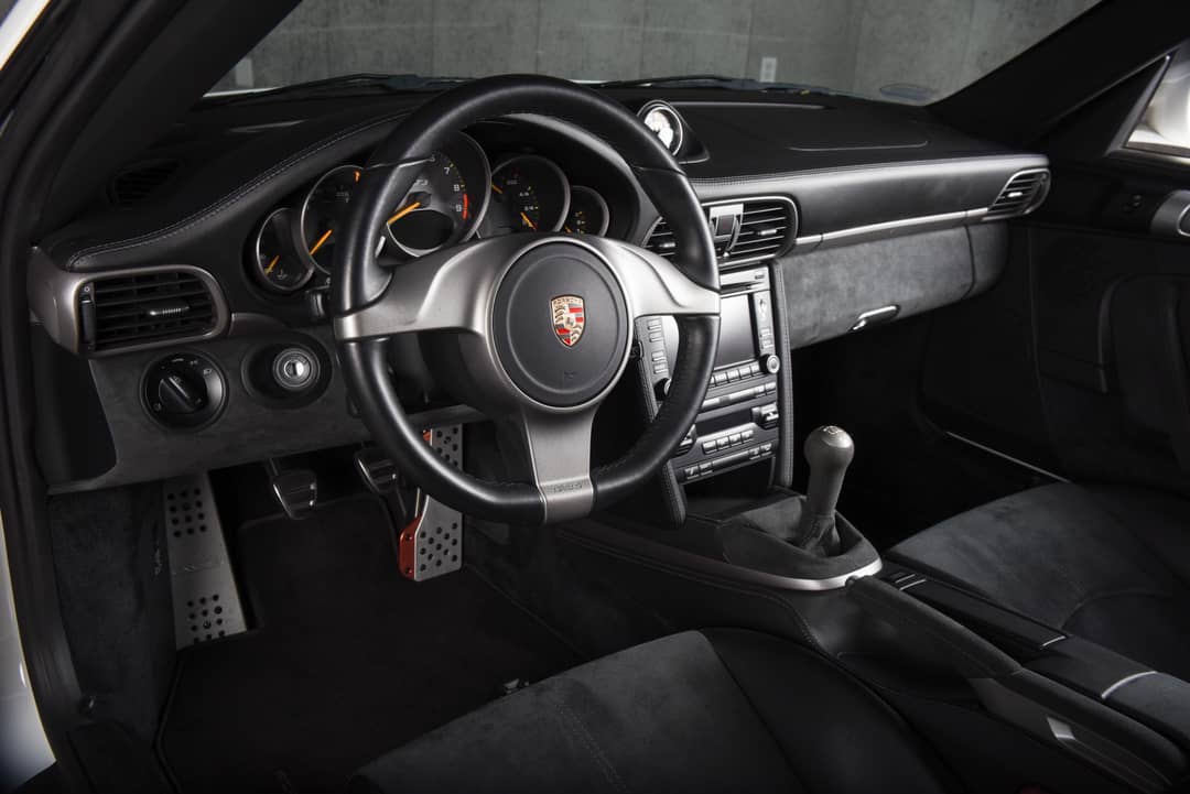2010 Porsche 911 GT3 — photo 4
