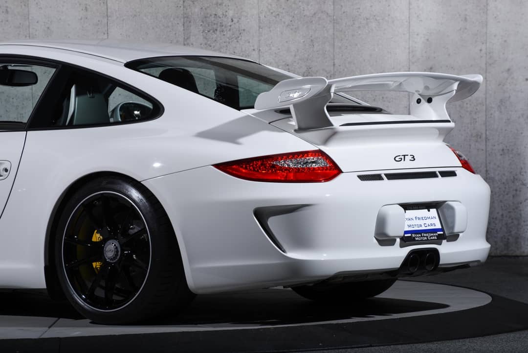 2010 Porsche 911 GT3 — photo 34