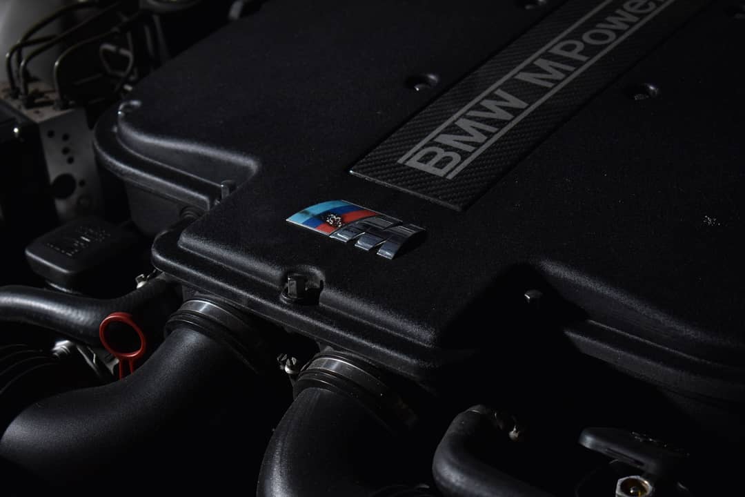 2003 BMW M5 — photo 13