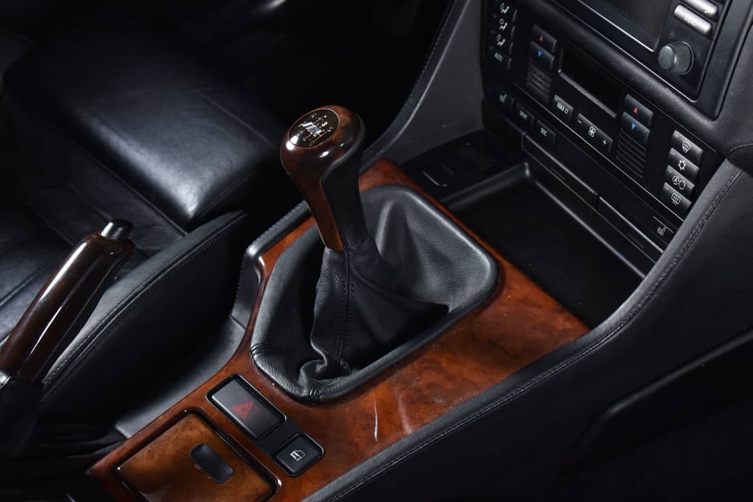 2003 BMW M5 — photo 30