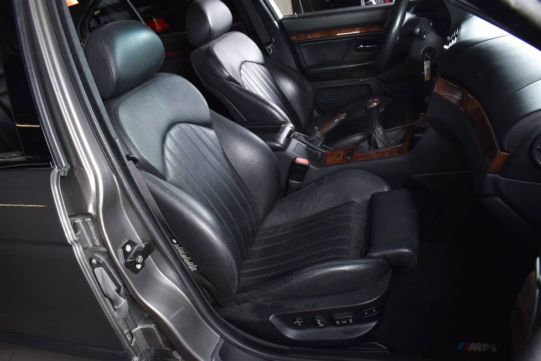 2003 BMW M5 — photo 31