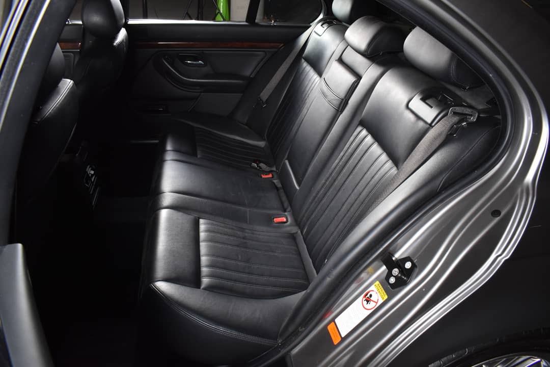 2003 BMW M5 — photo 34