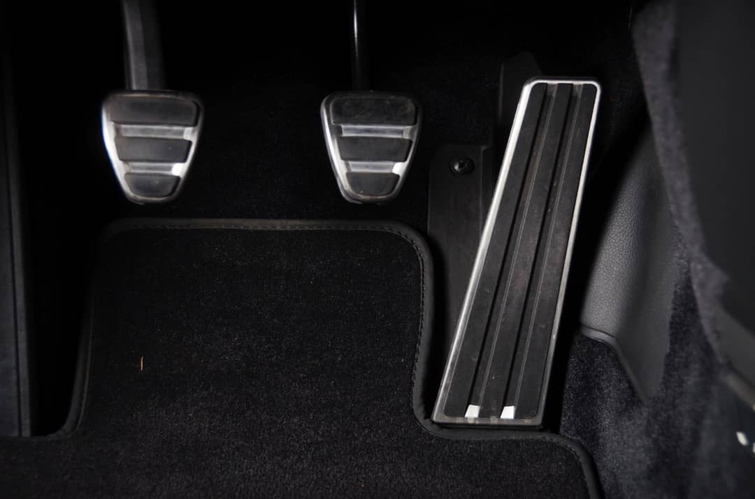 2010 Porsche 911 GT3 RS — photo 27