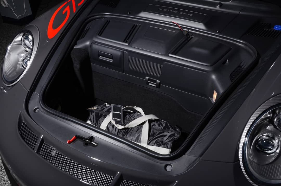 2010 Porsche 911 GT3 RS — photo 35