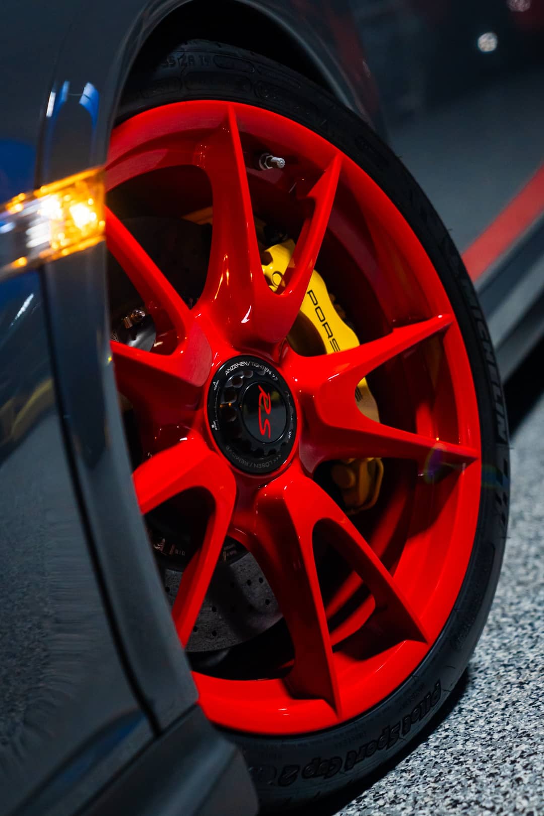 2010 Porsche 911 GT3 RS — photo 44