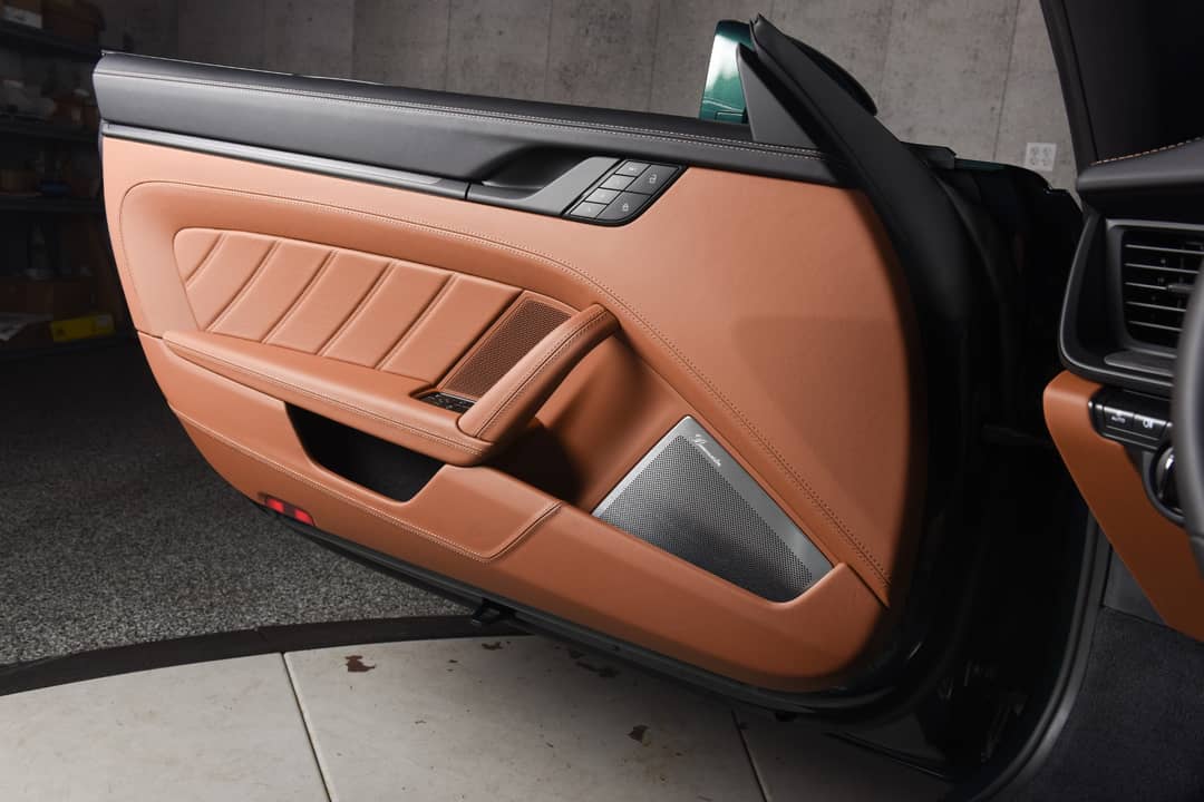 2024 Porsche 911 Targa 4 GTS — photo 25