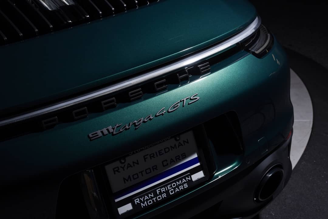 2024 Porsche 911 Targa 4 GTS — photo 37