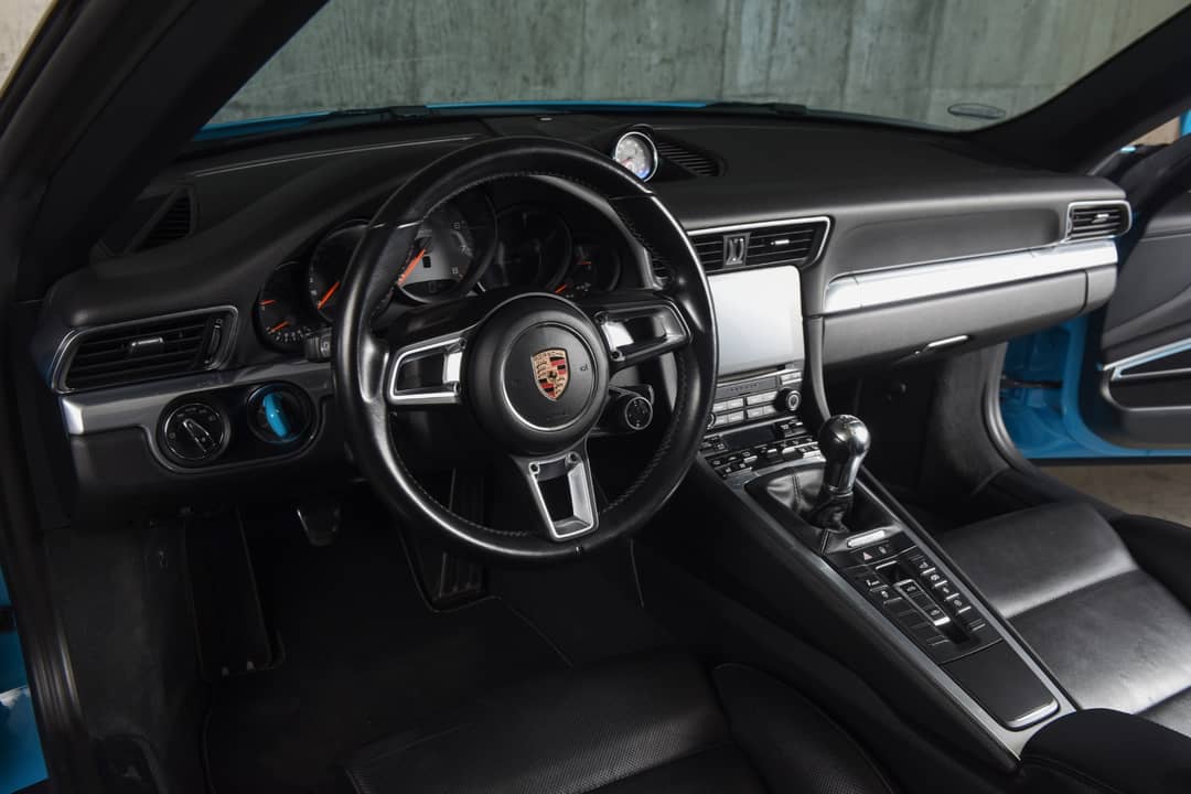 2017 Porsche 911 Targa 4S — photo 4