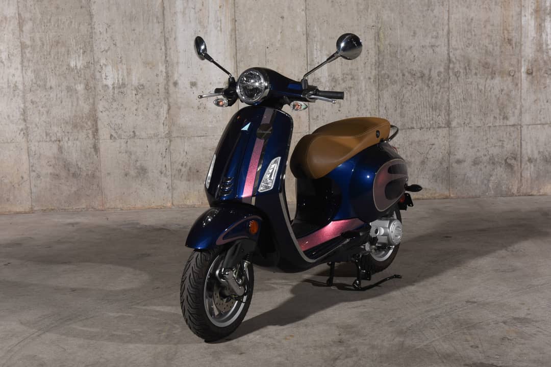 2023 Vespa Primavera 50 — photo 3