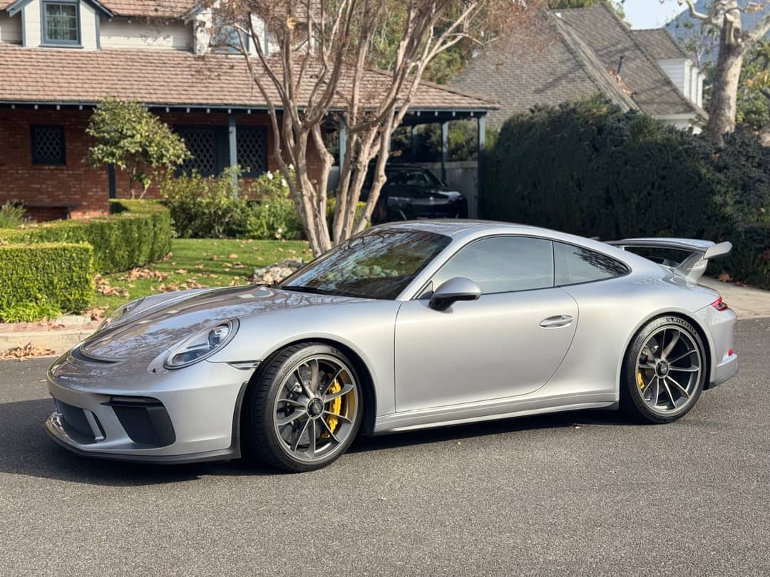 2018 Porsche 911 GT3 — photo 2