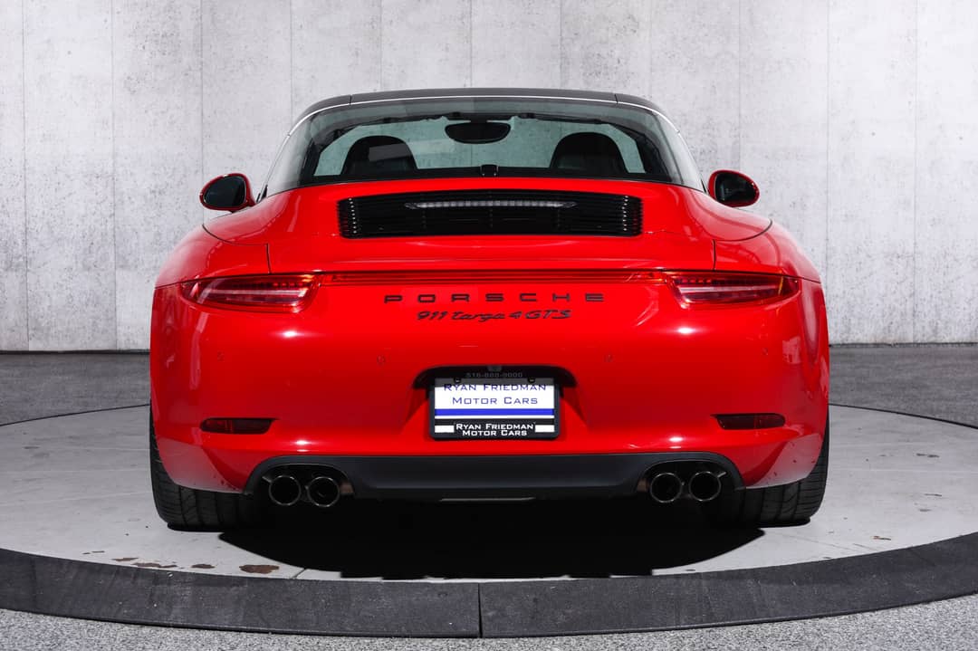 2016 Porsche 911 Targa 4 GTS — photo 11
