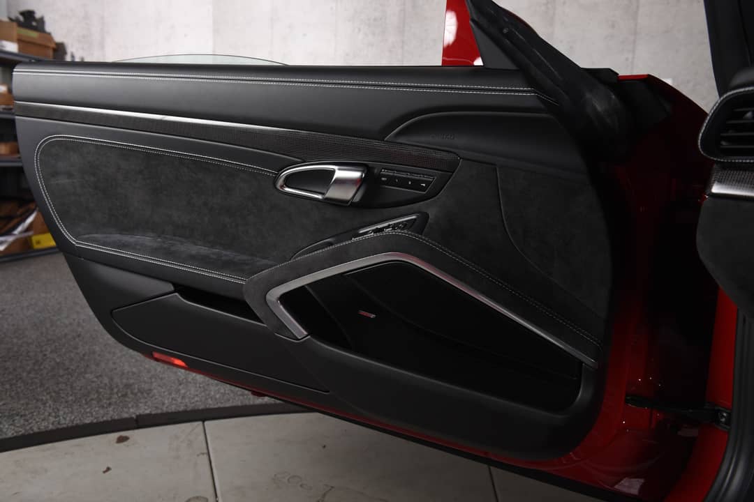2016 Porsche 911 Targa 4 GTS — photo 32