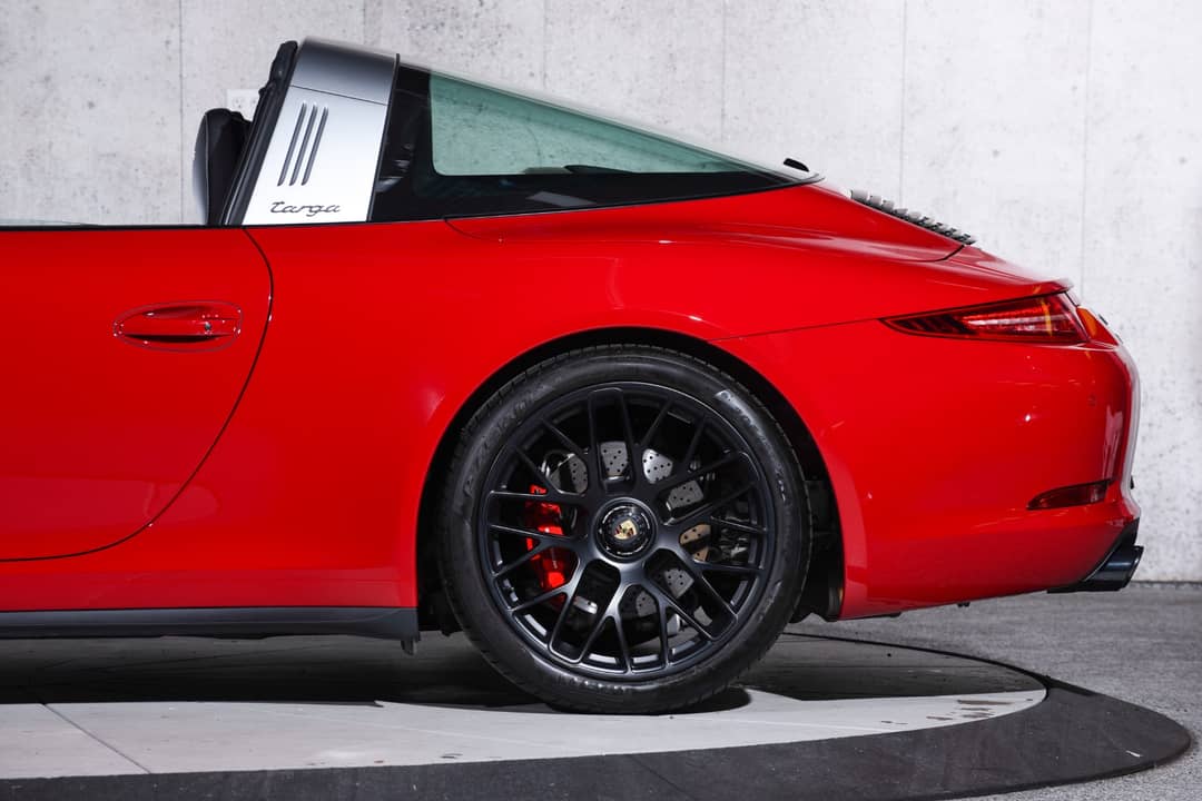 2016 Porsche 911 Targa 4 GTS — photo 39