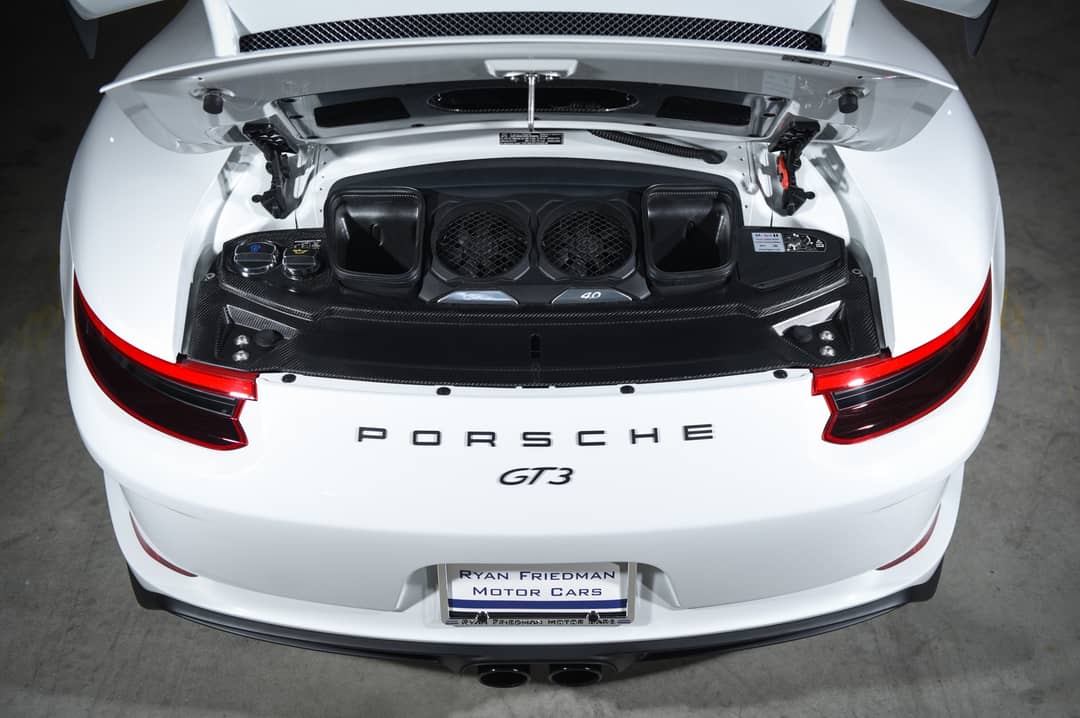2018 Porsche 911 GT3 — photo 23