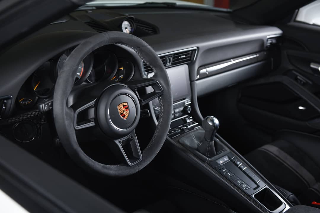 2018 Porsche 911 GT3 — photo 28