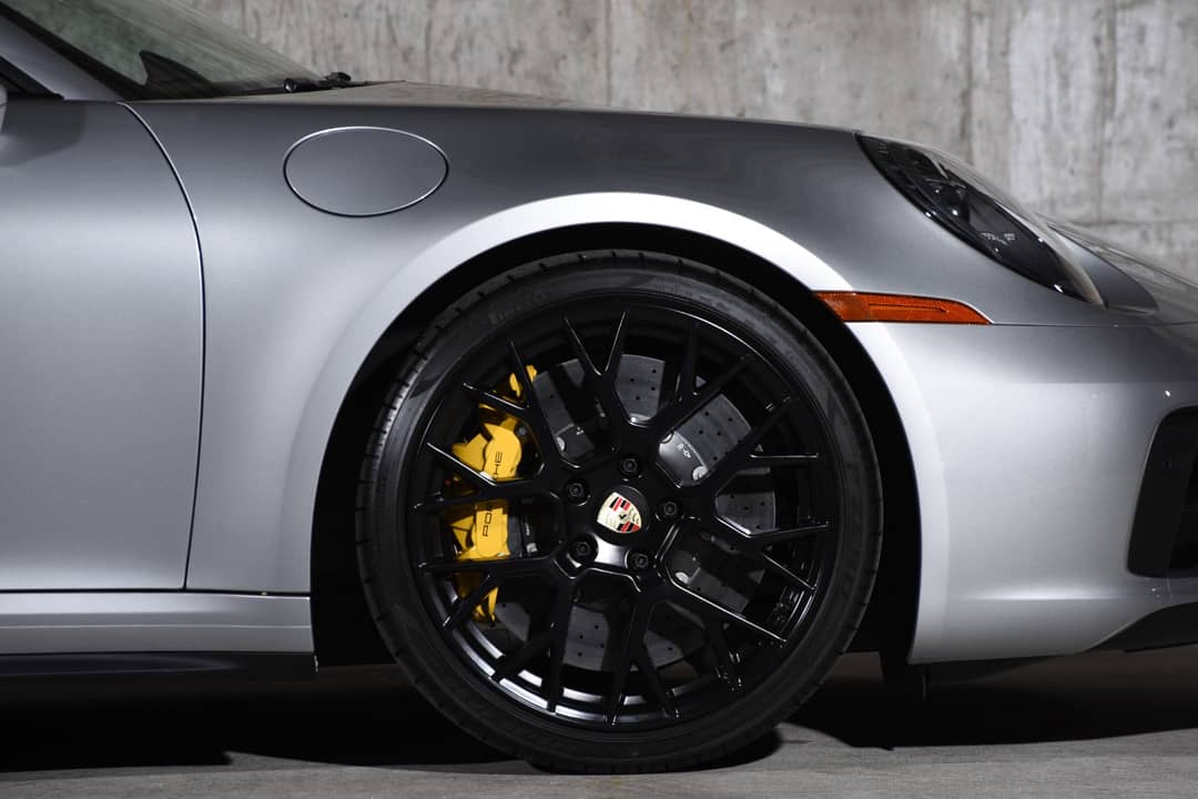 2024 Porsche 911 Targa 4 GTS — photo 8